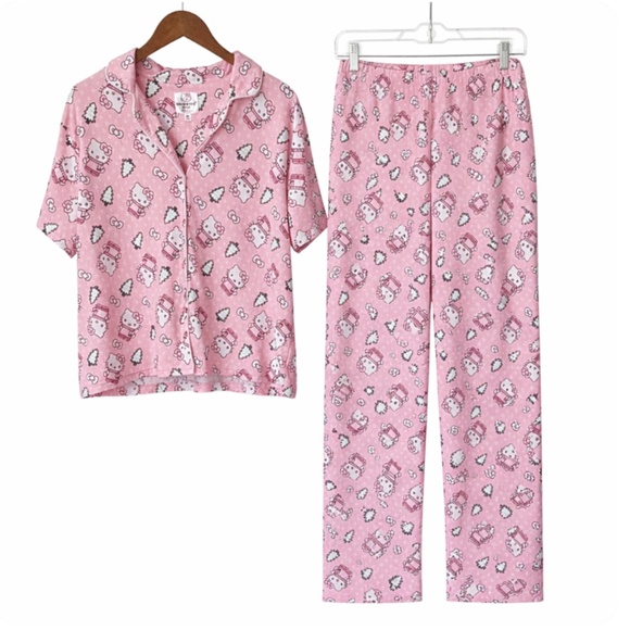 HELLO KITTY Sanrio Pink Christmas Pajama Set 2 Piece Button Front Top Pants XL - Picture 2 of 7